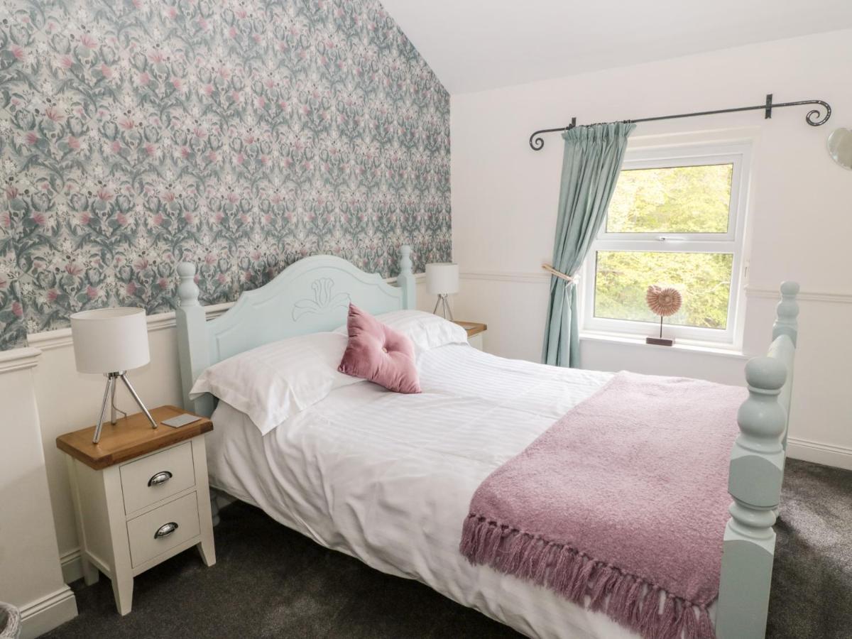 St Cuthbert'S Cottage Beal Екстер'єр фото
