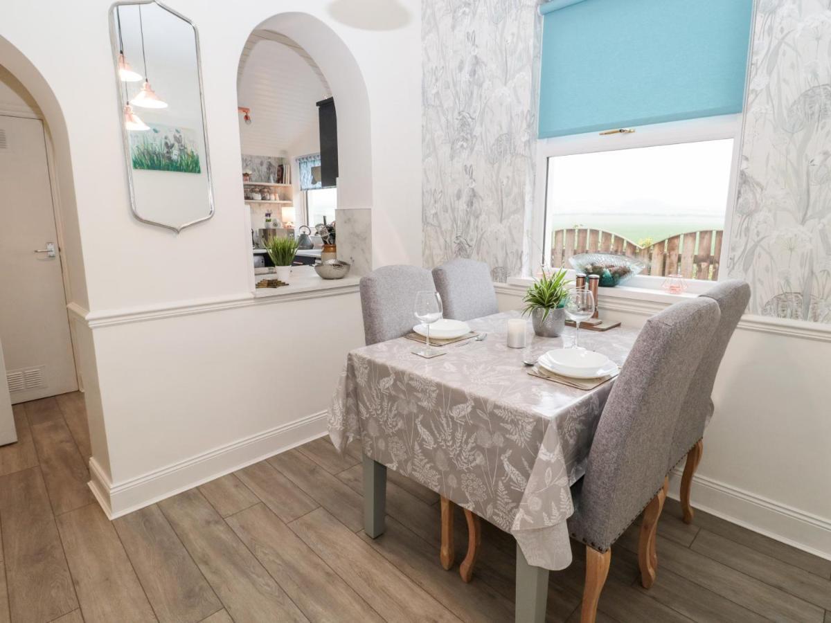 St Cuthbert'S Cottage Beal Екстер'єр фото