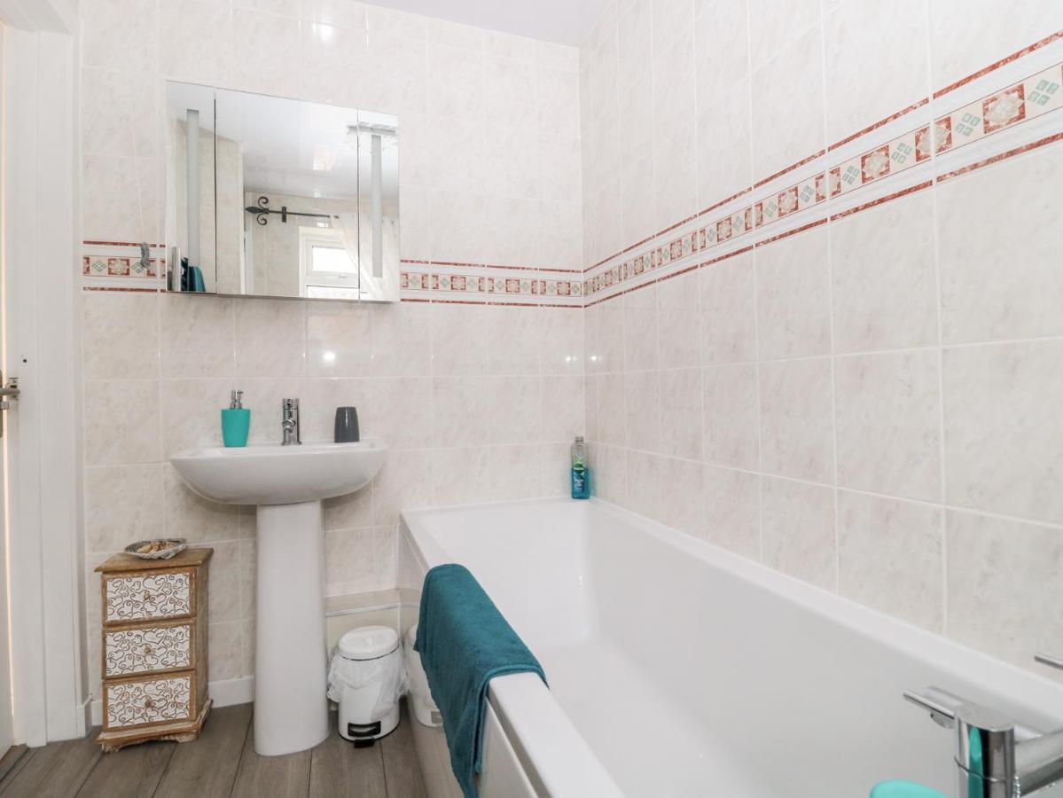 St Cuthbert'S Cottage Beal Екстер'єр фото