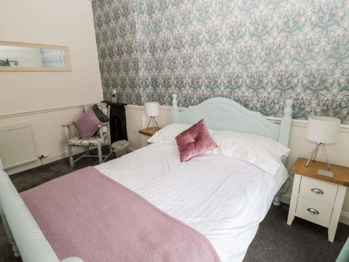 St Cuthbert'S Cottage Beal Екстер'єр фото