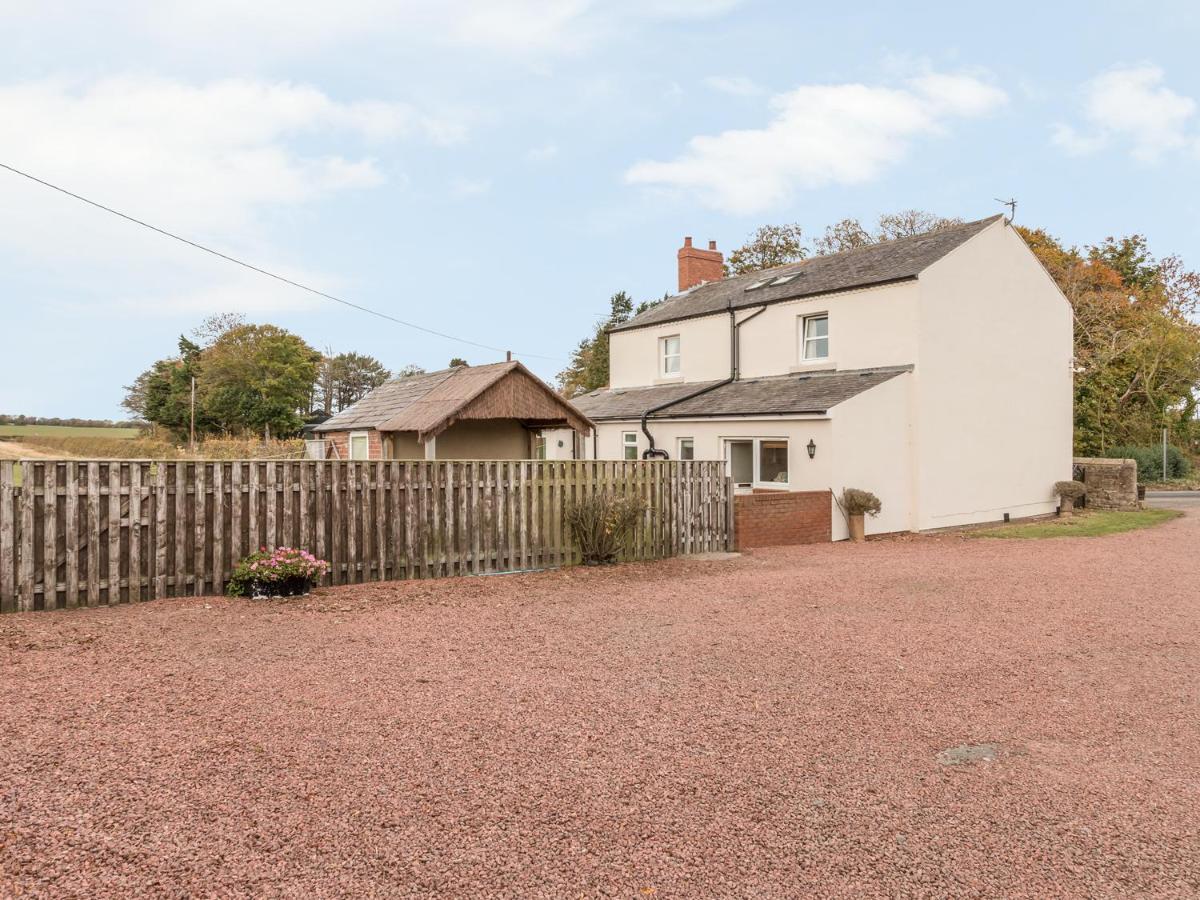 St Cuthbert'S Cottage Beal Екстер'єр фото